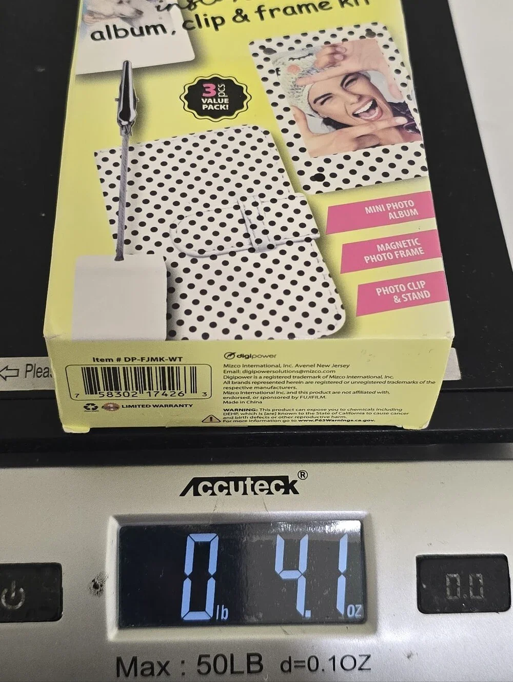 brand new DIGIPOWER instant camera Polka Dot Mini Album Photo Clip Frame Kit